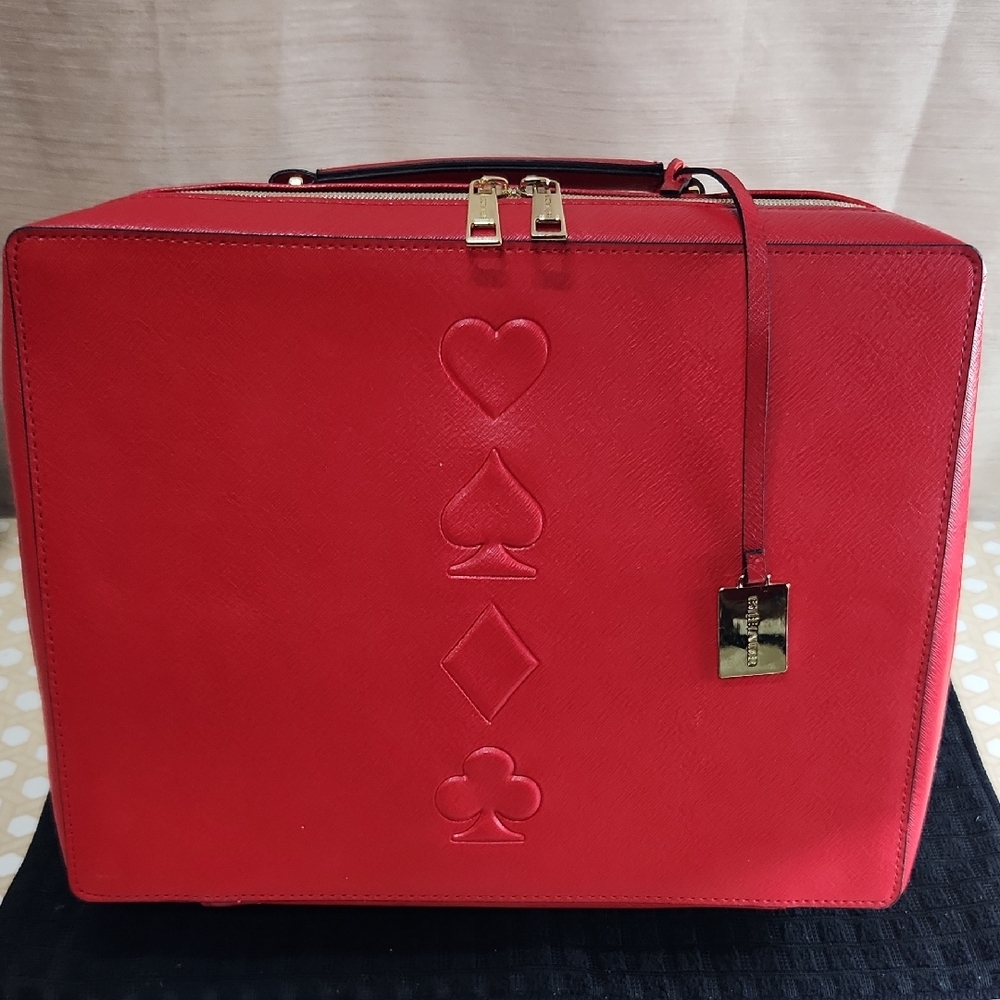 Chic Red Estēe Lauder Women's Cosmetic Case